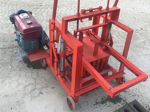 qcm-simple-hollow-block-machine